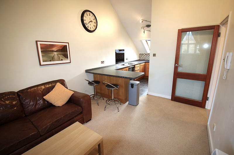 Lounge 3